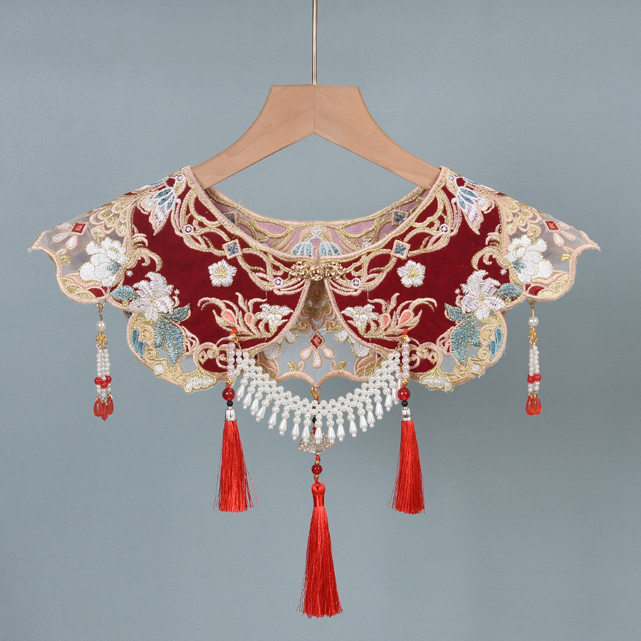 Beaded Red Cloud Collar, Chine - Beading 评论和价格